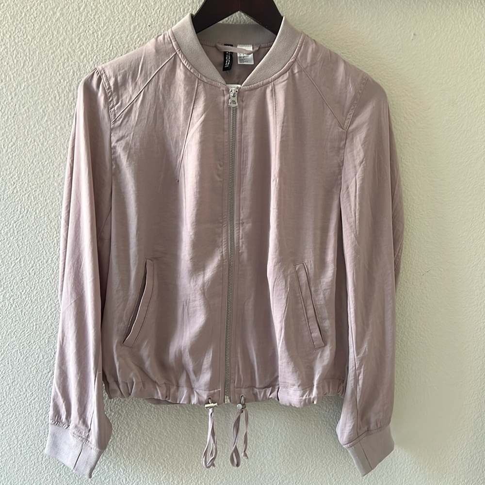 Lightweight jacket